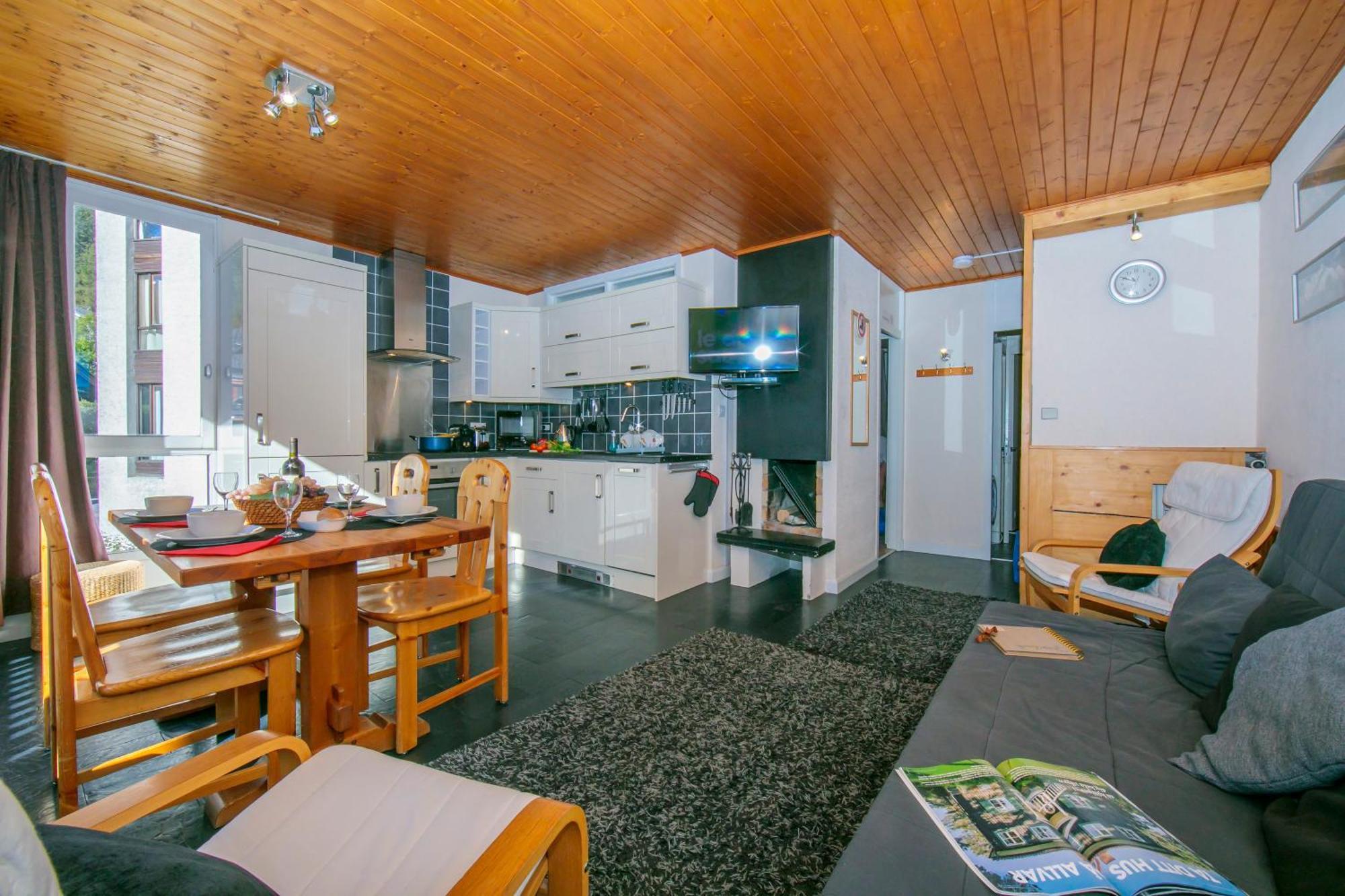 Residence De Lognan- Les Jorasses 26 - Happy Rentals Шамони Экстерьер фото